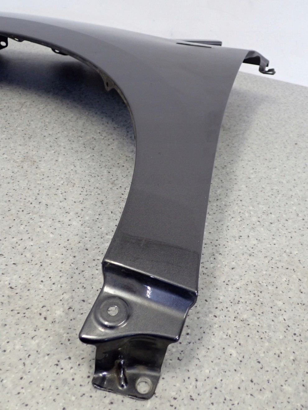 TOYOTA VERSO 09-13 BŁOTNIK PRZEDNI LEWY 1G3 9/14