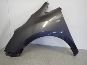 TOYOTA VERSO 09-13 BŁOTNIK PRZEDNI LEWY 1G3 3/14 MINIATURA