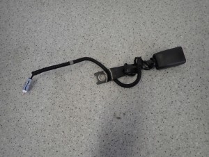 TOYOTA VERSO 09-13 ZAPINKA PASA PRZEDNIA LEWA EUROPA 3/6 MINIATURA