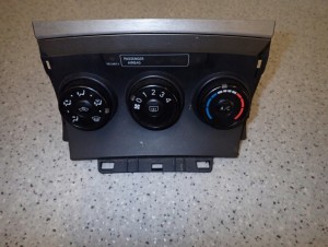 TOYOTA VERSO 09-13 PANEL STEROWANIA NAWIEWEM EUROPA 2/8 MINIATURA