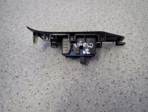 TOYOTA VERSO 09-13 PRZEŁĄCZNIK PANEL STEROWANIA SZYBY PRZEDNI PRAWY 3/4 MINIATURA