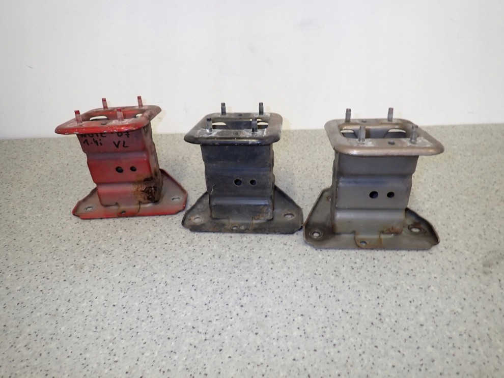 NISSAN NOTE E11 06- 11 STREFA ZGNIOTU WSPORNIK PRZEDNI LEWY 2/6