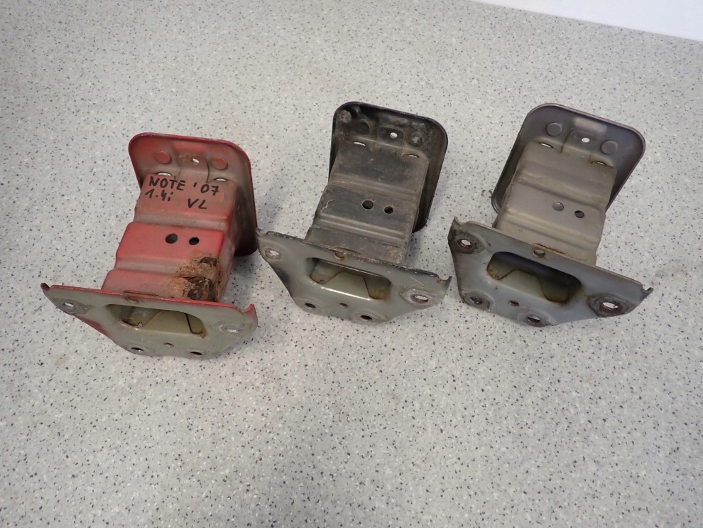 NISSAN NOTE E11 06- 11 STREFA ZGNIOTU WSPORNIK PRZEDNI LEWY 3/6