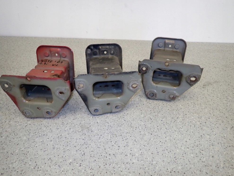 NISSAN NOTE E11 06- 11 STREFA ZGNIOTU WSPORNIK PRZEDNI LEWY 4/6