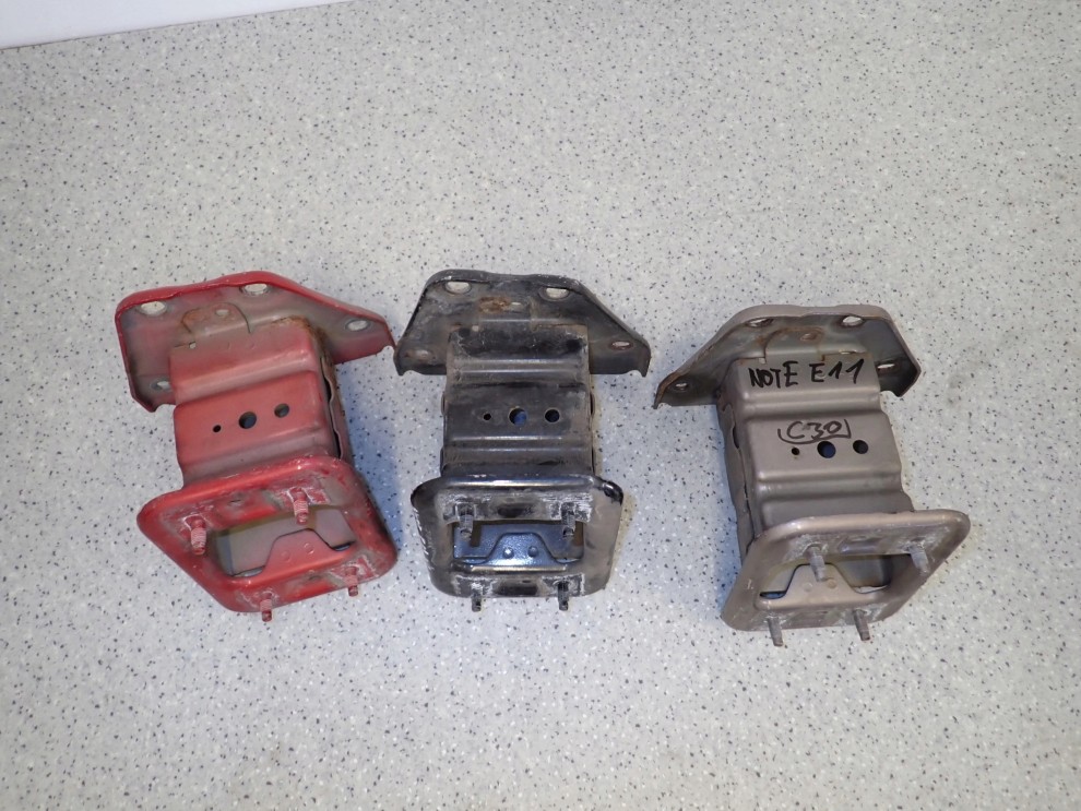 NISSAN NOTE E11 06- 11 STREFA ZGNIOTU WSPORNIK PRZEDNI LEWY 5/6