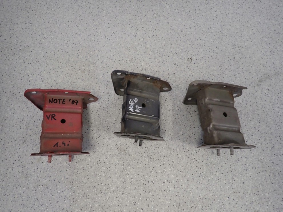 NISSAN NOTE E11 06- 11 STREFA ZGNIOTU WSPORNIK PRZEDNI PRAWY 1/6