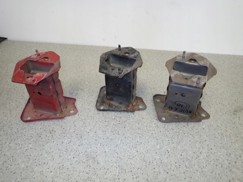 NISSAN NOTE E11 06- 11 STREFA ZGNIOTU WSPORNIK PRZEDNI PRAWY 3/6