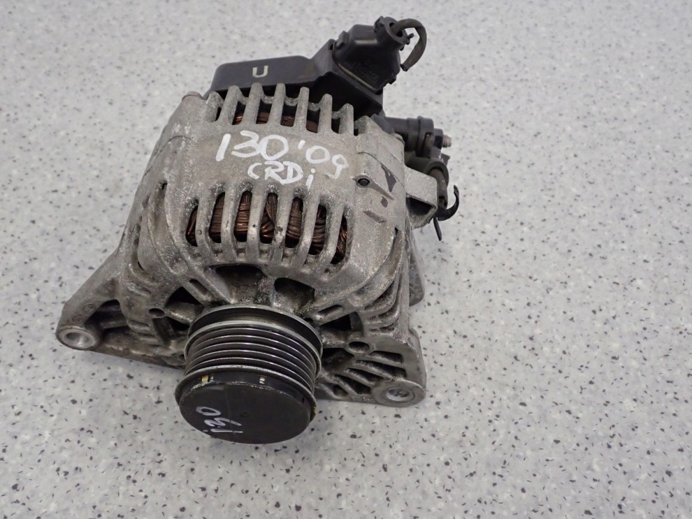 HYUNDAI I30 07- 1.6 CRDI ALTERNATOR 37300-2A110 1/5