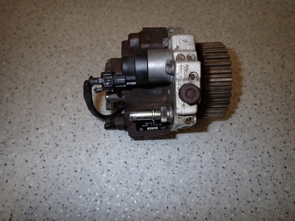 MAZDA 3 BK 03-08 1.6D POMPA WTRYSKOWA PALIWA 4/6