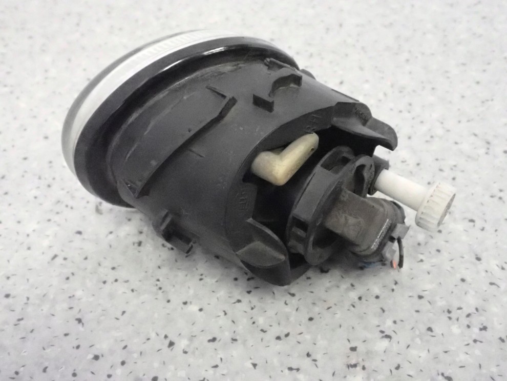 NISSAN ALMERA TINO 00-05 HALOGEN PRZEDNI PRAWY 6/6