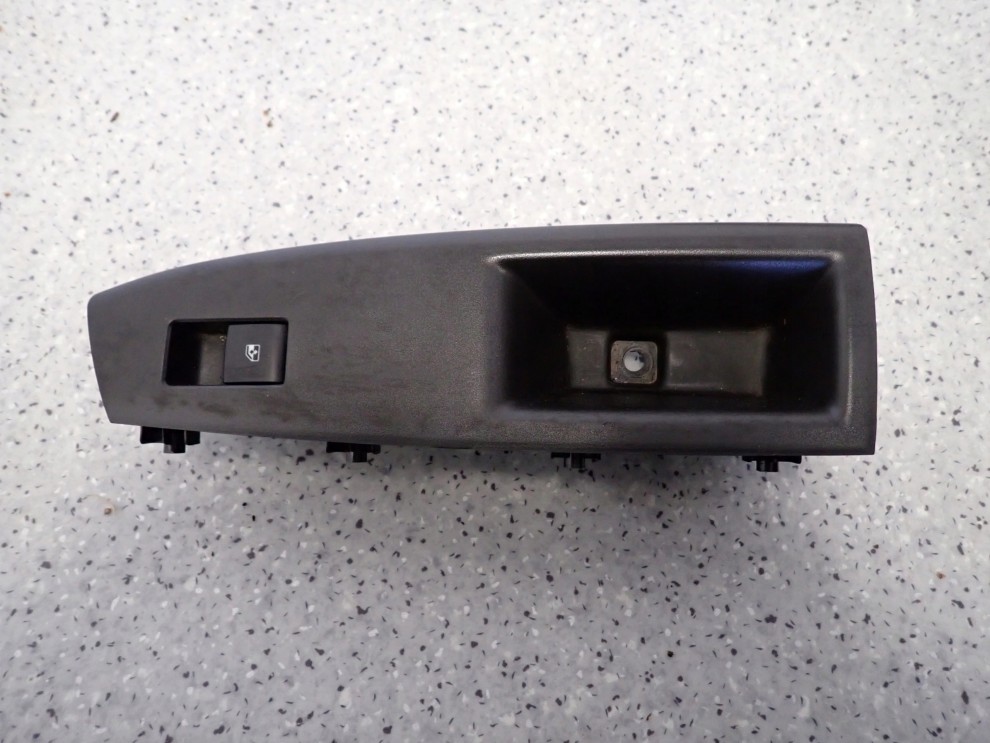 CHEVROLET CRUZE 08-12 PANEL SZYBY TYLNY LEWY PRZEŁĄCZNIK 1/4