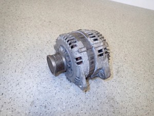 NISSAN PRIMERA P12 02- 2.0i ALTERNATOR 2/6 MINIATURA