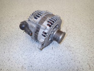NISSAN PRIMERA P12 02- 2.0i ALTERNATOR 3/6 MINIATURA