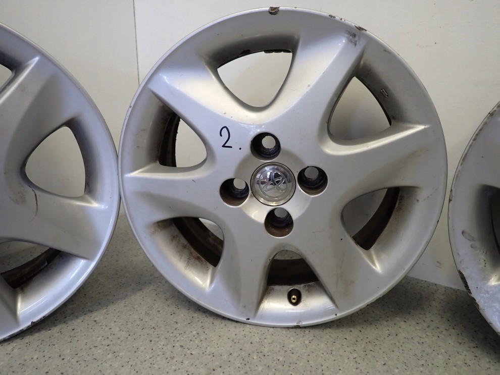 TOYOTA COROLLA E12 FELGI ALUMINIOWE KOMPLET 15\