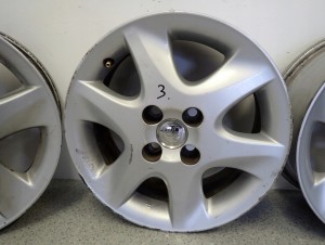 TOYOTA COROLLA E12 FELGI ALUMINIOWE KOMPLET 15\