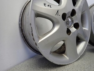 TOYOTA COROLLA E12 FELGI ALUMINIOWE KOMPLET 15\