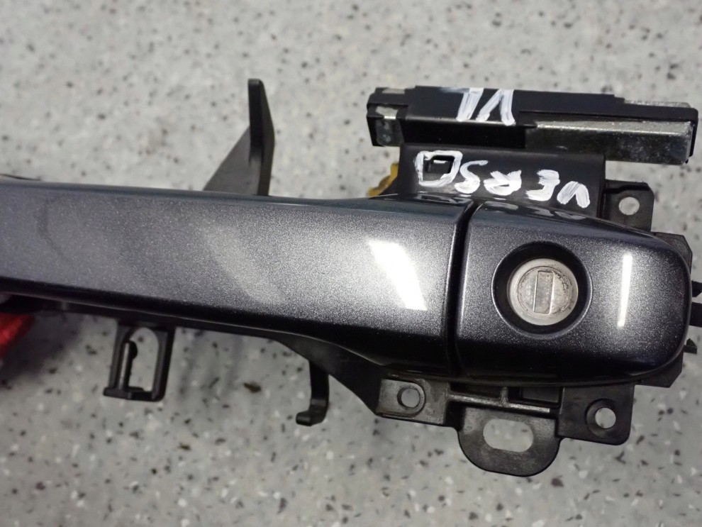 TOYOTA VERSO 09-13 KLAMKA DRZWI PRZEDNIA LEWA 1G3 4/7