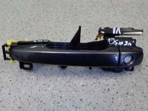 TOYOTA VERSO 09-13 KLAMKA DRZWI PRZEDNIA LEWA 1G3