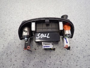 KIA SOUL I 09- ZAPALNICZKA PORT USB AUX 5/7 MINIATURA