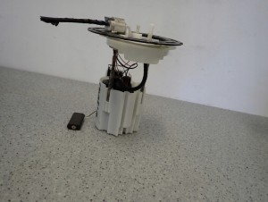 CHEVROLET CRUZE 1.6 BENZ 08- POMPA PALIWA 6/8 MINIATURA