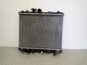 SUZUKI SPLASH 08-14 BENZ CHŁODNICA WODY 3/4 MINIATURA