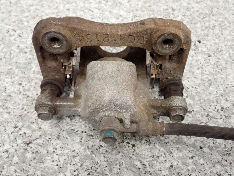 HYUNDAI SONATA 05-09 ZACISK HAMULCOWY TYLNY PRAWY 7/8