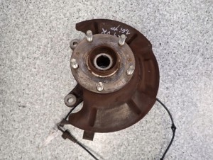 SUZUKI SX4 06-13 ZWROTNICA PRZEDNI PRAWA JP