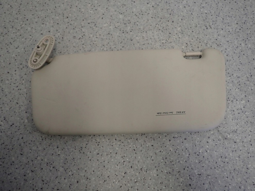HYUNDAI GETZ 02-10 DASZEK PRZECIWSŁONECZNY PRAWY 3/3