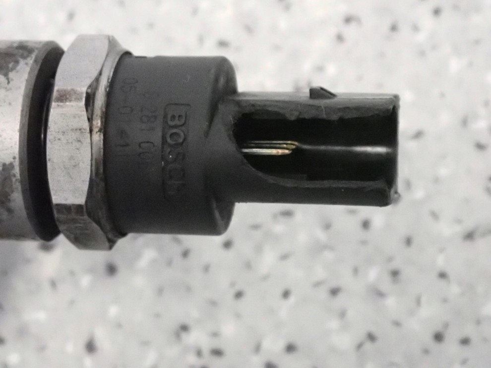 MITSUBISHI COLT CZ3 1.5 DID 04- LISTWA WTRYSKOWA PALIWA Z PRZEWODAMI 4/5