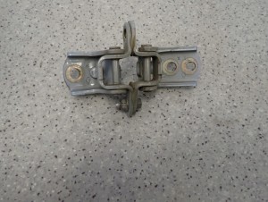 NISSAN MICRA K12 03-10 ZAWIASY DRZWI TYLNE PRAWE KOMPLET 3/5 MINIATURA