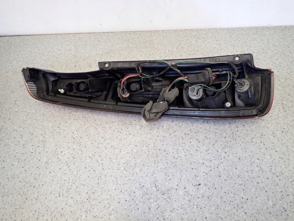 NISSAN XTRAIL T30 01-07 LAMPA TYLNA PRAWA EUROPA 10/10