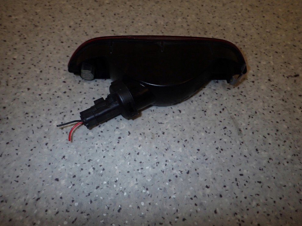 NISSAN NOTE E11 06-09 LAMPA LAMPKA PRZECIWMGIELNA TYŁ 6/6