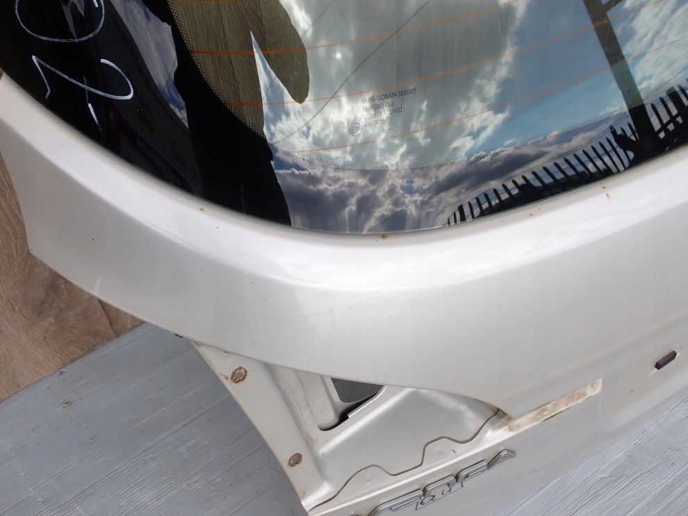 KIA VENGA 09- KLAPA TYLNA SZYBA QU 16/16