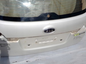 KIA VENGA 09- KLAPA TYLNA SZYBA QU 7/16 MINIATURA