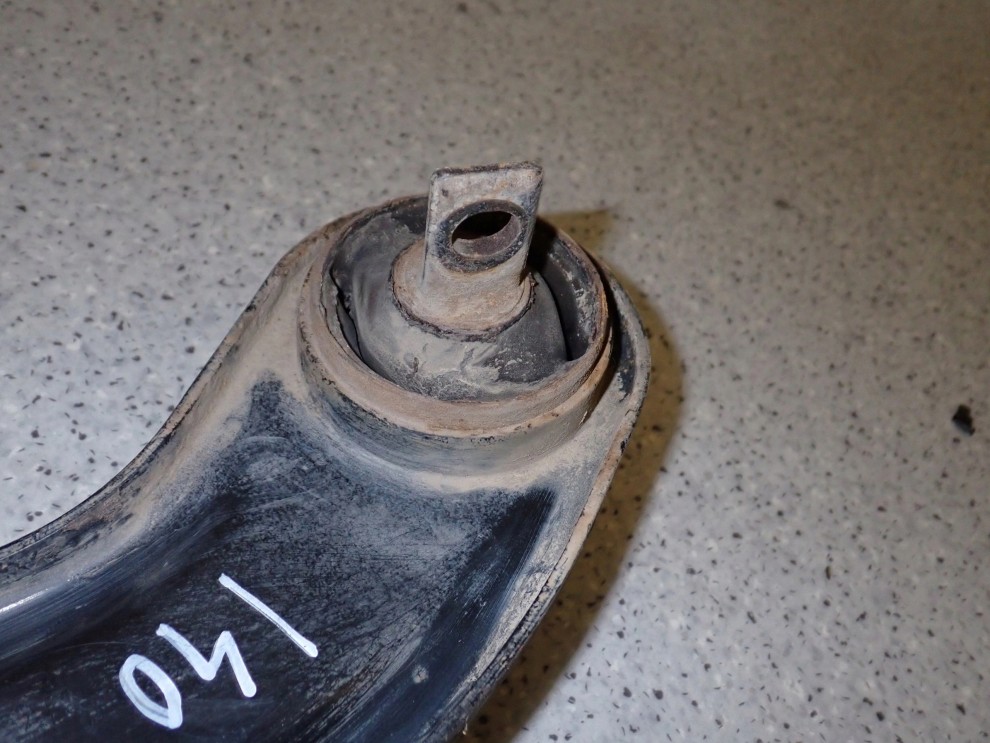 HYUNDAI i40 11-18 WAHACZ WZDŁUŻNY TYLNY PRAWY 3/4