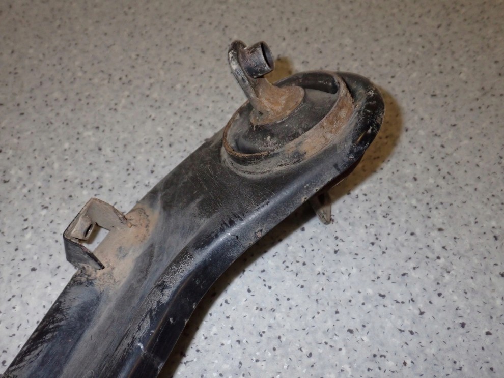 HYUNDAI i40 11-18 WAHACZ WZDŁUŻNY TYLNY PRAWY 4/4