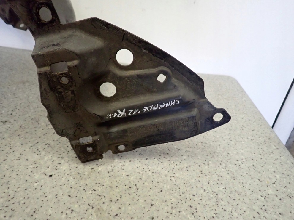 TOYOTA YARIS II 06-11 NADKOLE PRZEDNIE PRAWE 4/7