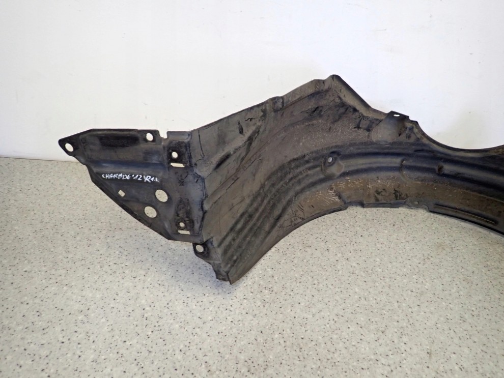 TOYOTA YARIS II 06-11 NADKOLE PRZEDNIE PRAWE 5/7