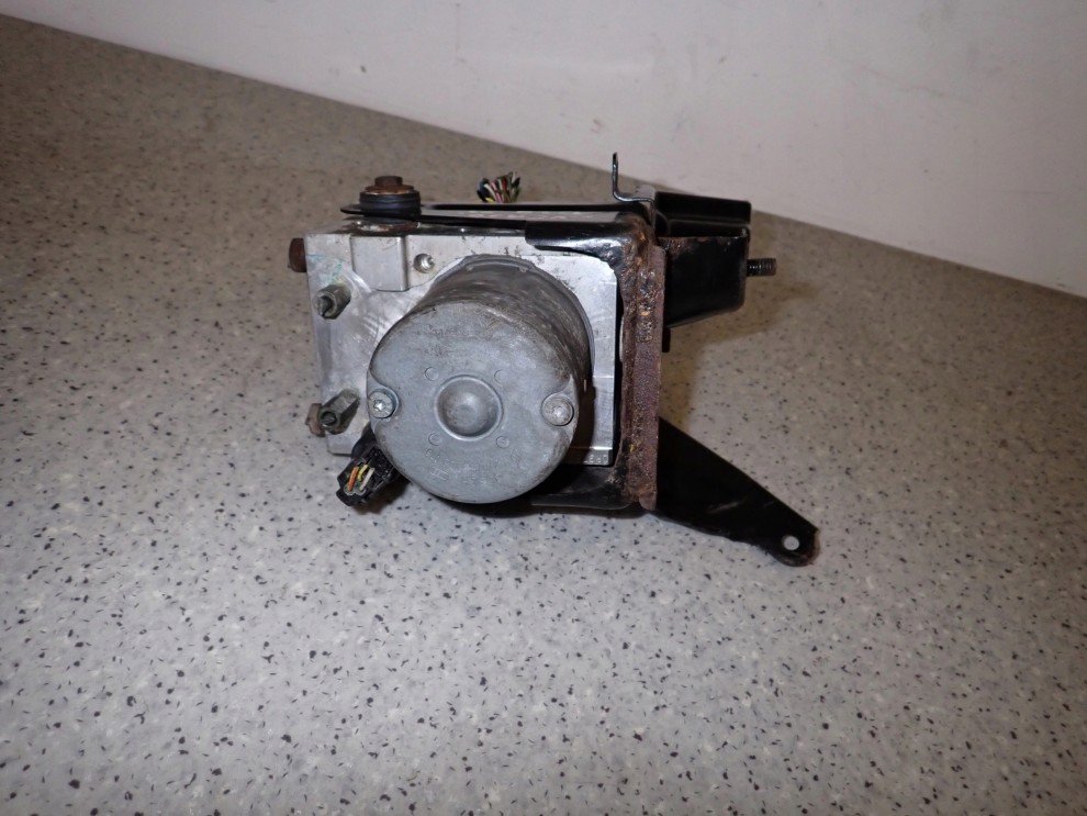 TOYOTA COROLLA VERSO 04-09 2.0 D4D POMPA ABS 89541-0F010 6/6