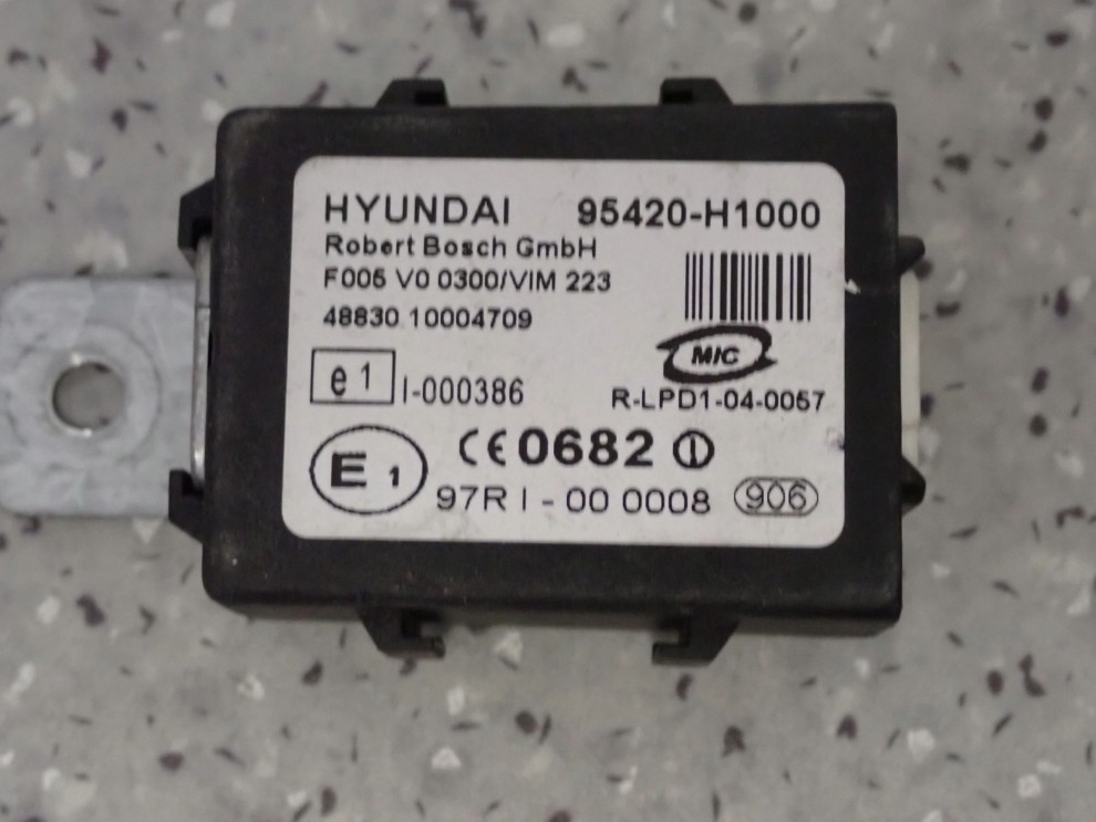 HYUNDAI TUCSON 2.0 CRDI 04-10 ZESTAW STARTOWY 4/7