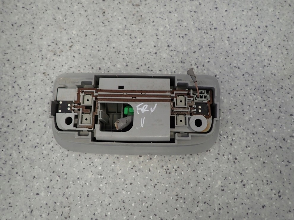 HONDA FRV FR-V 05- LAMPKA OŚWIETLENIA KABINY 4/4