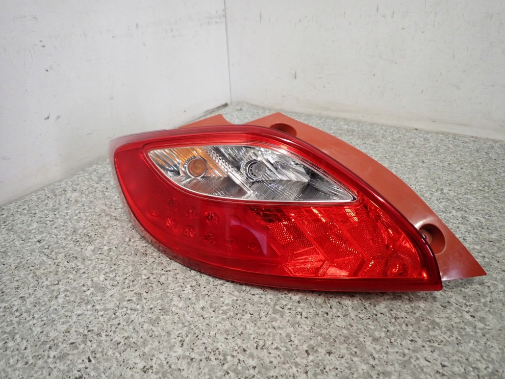 MAZDA2 MAZDA 2 DE 07-10 LAMPA TYLNA LEWA 2/6