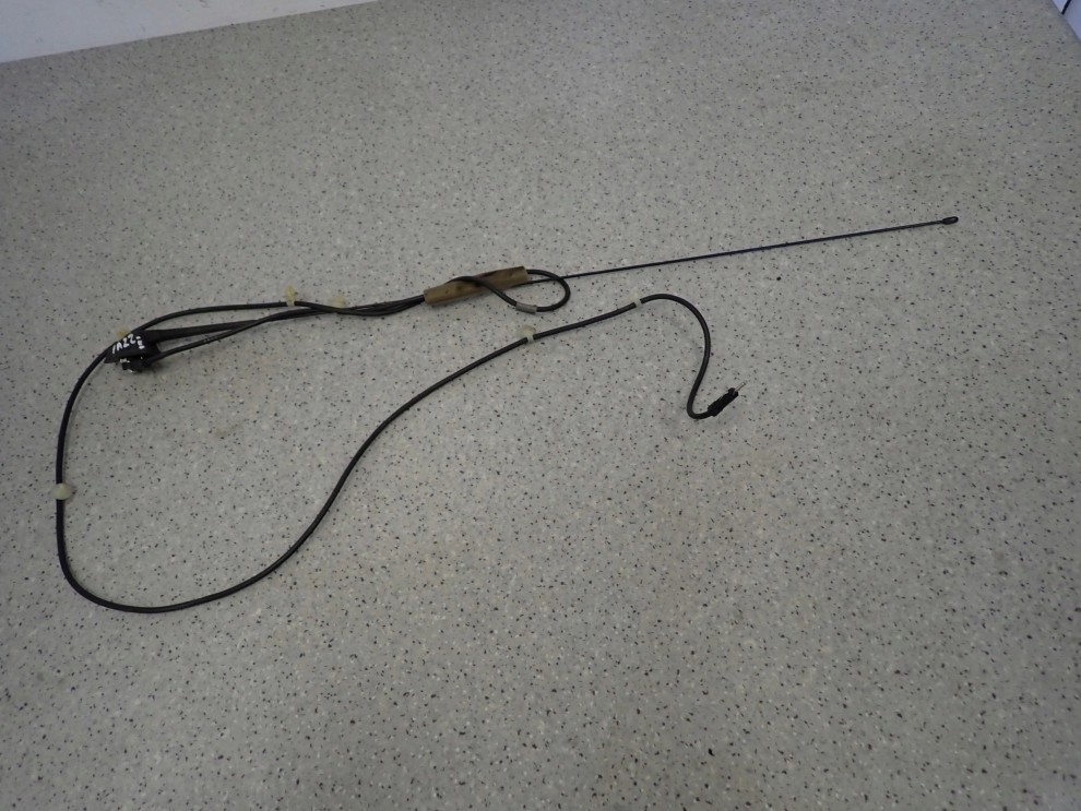HONDA JAZZ II 02- ANTENA DACHOWA PODSTAWA ANTENY BAT 2/6