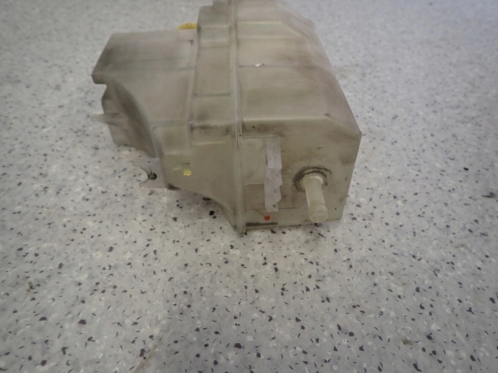 NISSAN NOTE E11 MICRA K12 1.2i 1.4i 06-12 ZBIORNICZEK WYRÓWNAWCZY 4/6