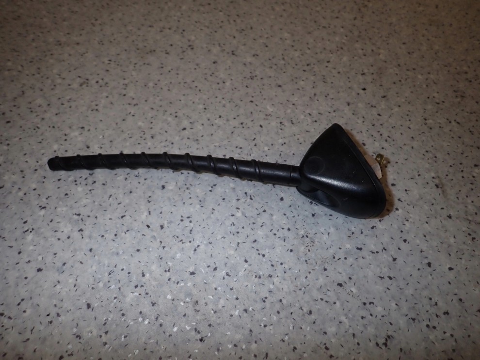 KIA TUCSON 04- ANTENA PODSTAWA ANTENY BAT 3/5