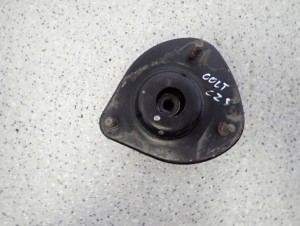 MITSUBISHI COLT CZ3 04- MOCOWANIE GÓRNE AMORTYZATORA MCPHERSONA