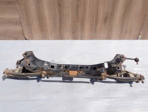HYUNDAI i40 11-18 BELKA ZAWIESZENIA TYŁ TYLNA