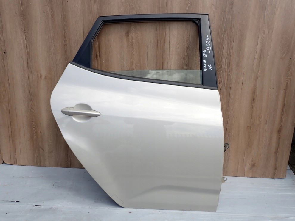 KIA VENGA 09- DRZWI TYLNE PRAWE QU 1/13