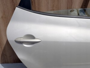 KIA VENGA 09- DRZWI TYLNE PRAWE QU 7/13 MINIATURA
