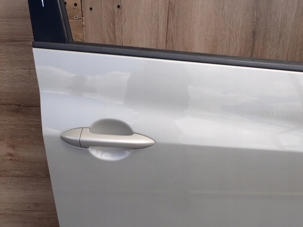KIA VENGA 09- DRZWI PRZEDNIE PRAWE QU 3/9